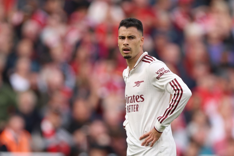 fb体育直播-罗马诺：拜仁3500万欧报价马丁内利，阿森纳认为球员价值远高于此