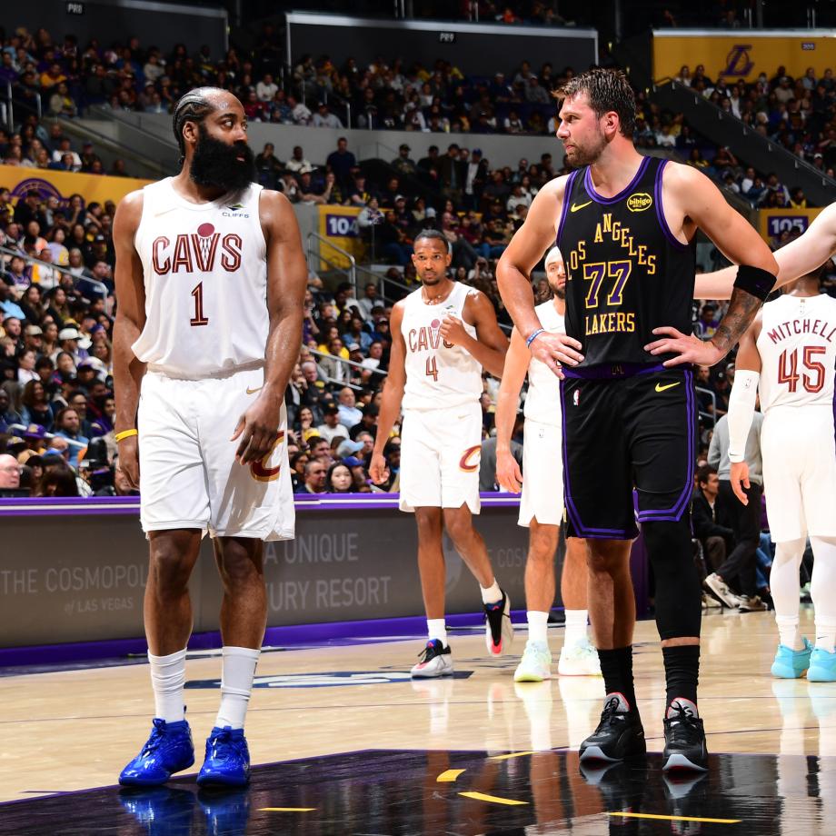 fb体育赛事-东契奇42+12哈登17分 湖人击败骑士4连胜