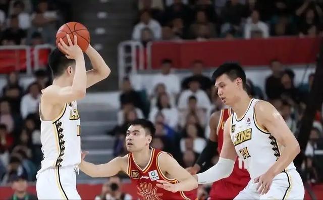 fb体育直播-贺希宁4记三分救主！深圳2-0晋级，浙江主场魔咒破了？